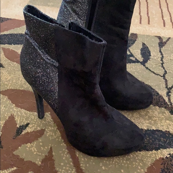 Forever 21 Booties/Heels - Picture 3 of 4